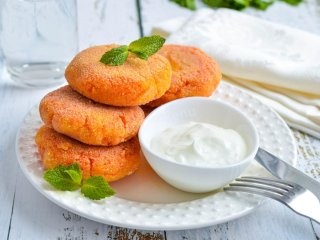 Простой рецепт морковных котлет, которые готовятся за 15 минут