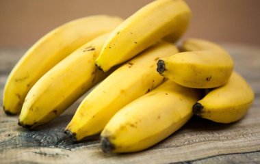 Снижают давление и улучшают настроение: как бананы влияют на здоровье