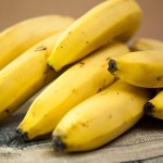 Снижают давление и улучшают настроение: как бананы влияют на здоровье