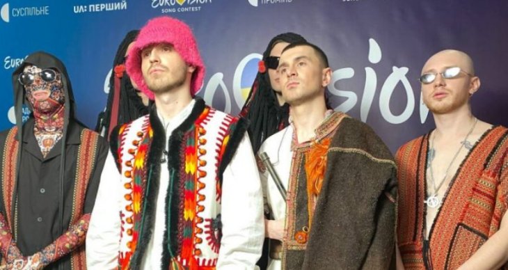 Kalush Orchestra устроит розыгрыш розовой панамы и кубка «Евровидение 2022»: выручку передадут ВСУ