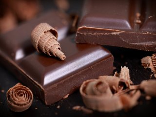 Медики рассказали, как с помощью шоколада стабилизировать давление