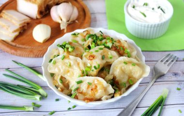 Рецепт лінивих пельменів з картоплею та салом