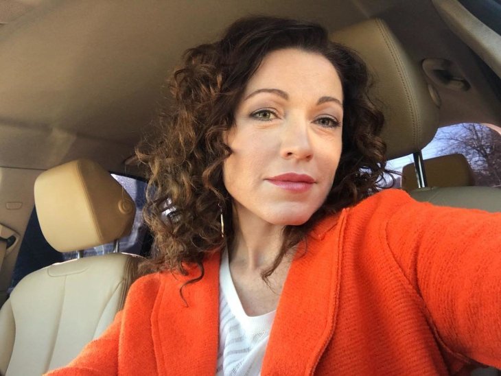 Алена Хмельницкая похвасталась фигурой в купальнике