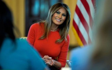 Мелания Трамп покорила элегантным образом