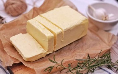 Медики рассказали, чем маргарин полезнее сливочного масла