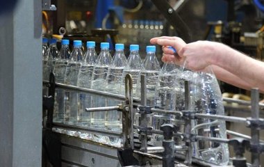 Дієтолог назвала альтернативу сокам та газировкам