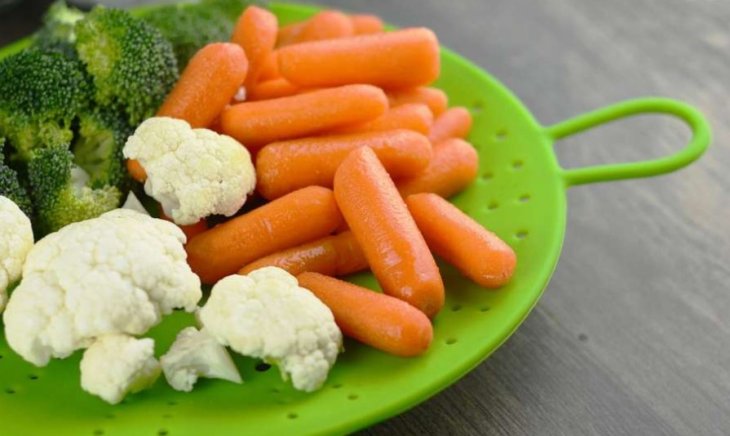 Медики назвали 10 продуктов, которые нужно есть, чтобы никогда не болеть