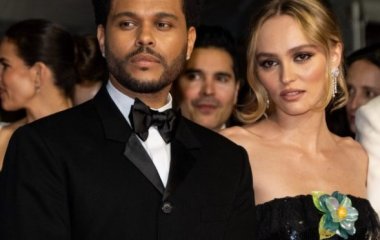 Как Джонни Депп относится к откровенным сценам с участием дочери в сериале «Кумир»?