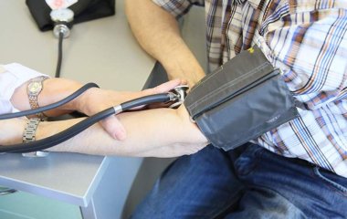Кардіолог розповів про ризики зниженого тиску