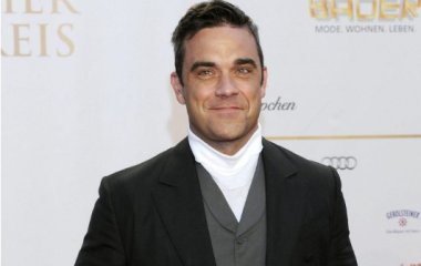 Несчастный случай: на концерте Робби Уильямса умерла 70-летняя фанатка