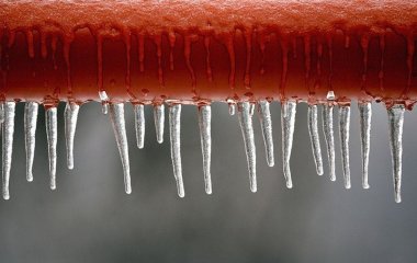Що робити, якщо у трубах замерзла вода