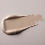 Как отмыть тональный крем из одежды без стирки: 4 эффективных средства