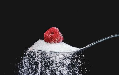 Эндокринологи рассказали, что происходит с организмом после отказа от сахара