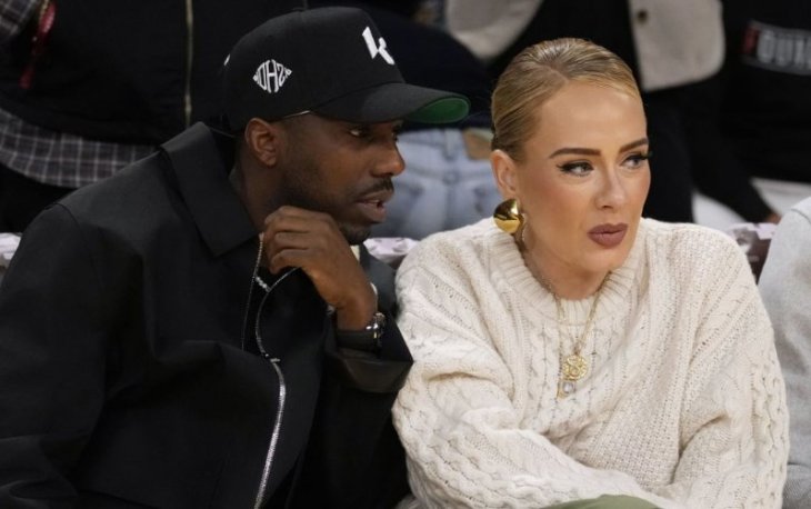 Адель после новостей о свадьбе впервые показалась с любимым и засветила обручальное кольцо