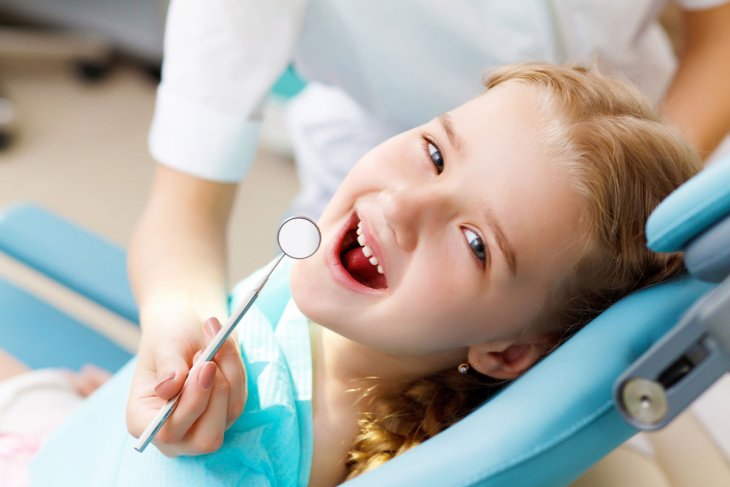 Міфи про дитячі зуби, з якими батькам настав час розпрощатися