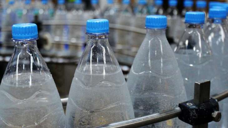 Эксперт объяснил, почему нельзя долго хранить воду в пластиковой бутылке