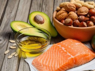 Смело ешьте после шести: названо продукты, которые снижают вес во время сна