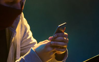 Эксперт рассказал, какие фразы выдают телефонных мошенников