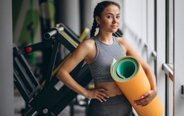 Можно ли заниматься спортом во время месячных