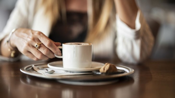 Ученые определили наиболее полезный баланс кофе и чая в день