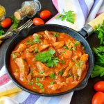 Мясо в томатном маринаде в духовке