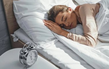 Будете спати, як немовля: що з'їсти і випити на ніч для гарного сну