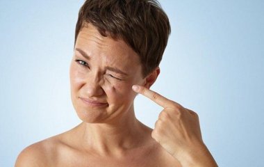 Невролог назвала симптом, що смикається, симптомом хвороби Паркінсона