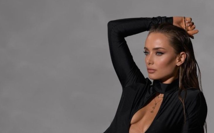 Ксения Мишина в нижнем белье похвасталась стальным прессом и подтянутой фигурой