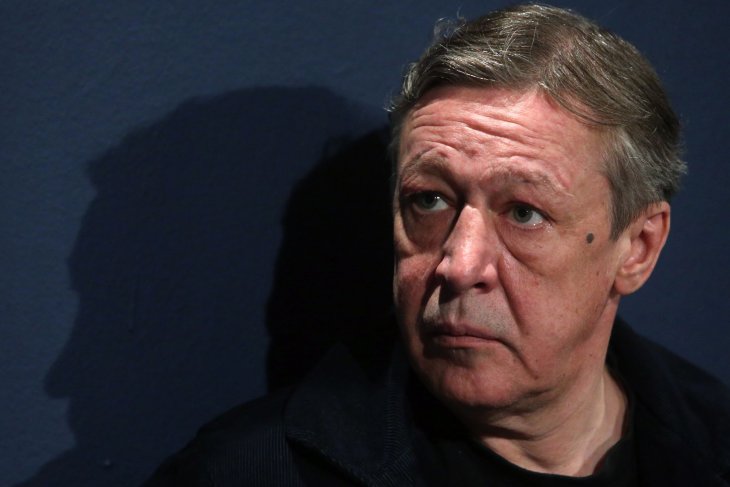 Ребенок Михаила Ефремова рассказал о своей небинарности