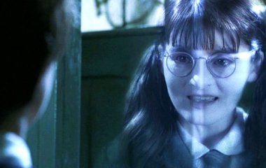Вспомнить все: как сейчас выглядит Плакса Миртл из «Гарри Поттера»