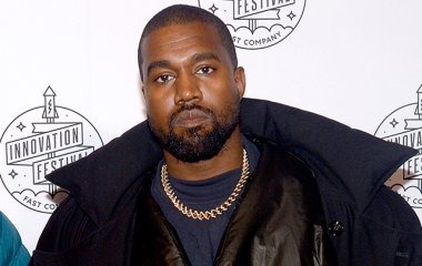 Канье Уэст веселится с друзьями, после того как Ирина Шейк ему отказала 