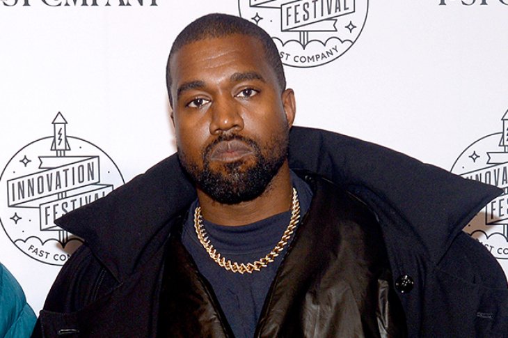 Канье Уэст веселится с друзьями, после того как Ирина Шейк ему отказала 