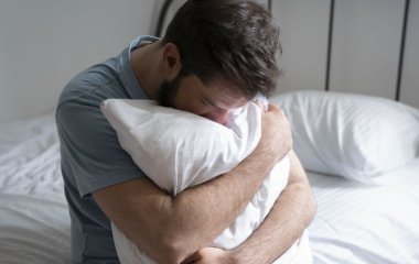 Розбите серце і фальшивий похорон: чоловік підробив документ, щоб відпочити після зради