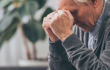 Кардіологи розповіли, скільки хвилин на день потрібно ходити людям похилого віку для продовження життя.
