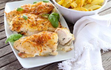 Нежная куриная грудка в сливочном соусе: простой рецепт приготовления