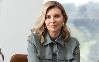 Стало известно, кто составляет гардероб Елены Зеленской