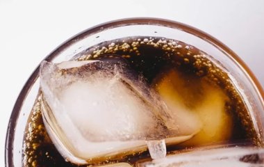 П'ять харчових звичок, які руйнують ваші кістки