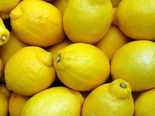 Названы 5 вещей, которые не следует чистить с помощью лимона