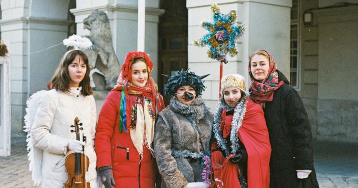 Коли колядувати, щедрувати і посівати за новим календарем: дати 2024-2025 зимового періоду
