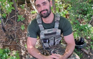 Ольга Cумская разнесла Кондратюка, который забирает военную зарплату Козловского 