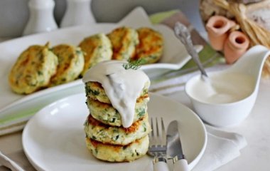 Сырники с зеленью: как приготовить пышное блюдо