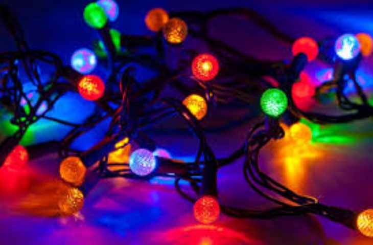 Уютный дом: способы использования гирлянды в интерьере