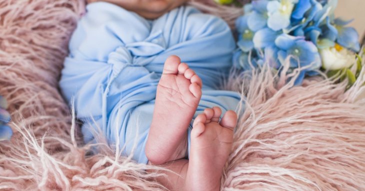 Чоловік шокований: жінка народила дитину через два дні після першої шлюбної ночі