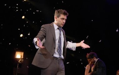 «Ну, осталось русскую жену найти»: сербская звезда фильма «Холоп» Бикович стал россиянином