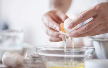 Почему стоит есть больше яичного белка и меньше желтка: нутрициолог рассказала о пользе белка