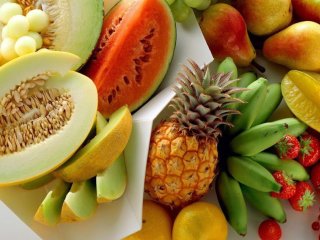 Улучшает контроль уровня сахара в крови и ускоряет сжигание жира: ученые назвали лечебный фрукт