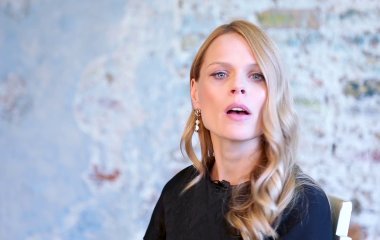 Ольга Фреймут отправилась за покупками в платье от Chloé
