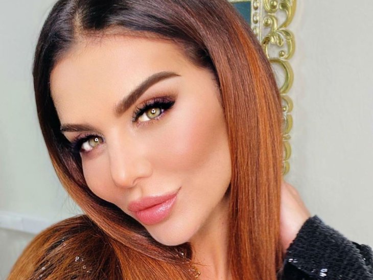 «Выглядит интеллигентно!»: Анна Седокова рассказала, за что любит защитные маски