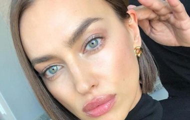 Ирина Шейк с дочерью Леей отправилась на прогулку по зимнему Нью-Йорку