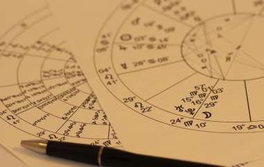 Астрологи назвали три самых ужасных качества каждого знака Зодиака